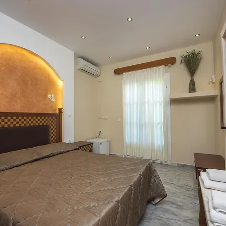 Aparthotel Mouse Island Perama (Corfu)